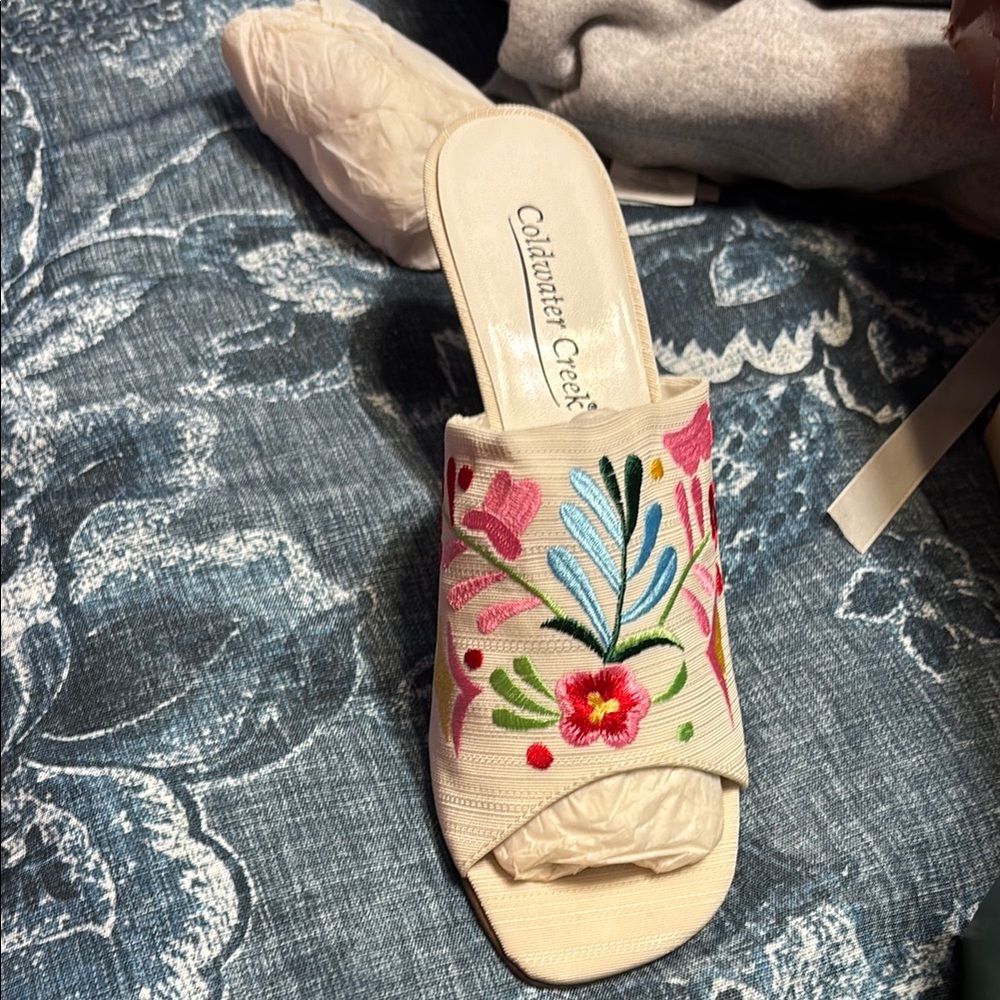 Chantelle Women's Embroidered Slide Sandals - Cream